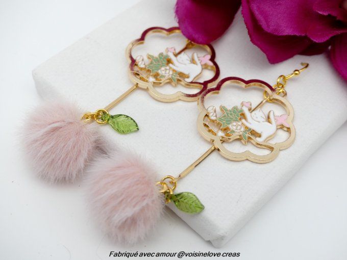 Boucles d'oreilles kawaii chat et pompon rose