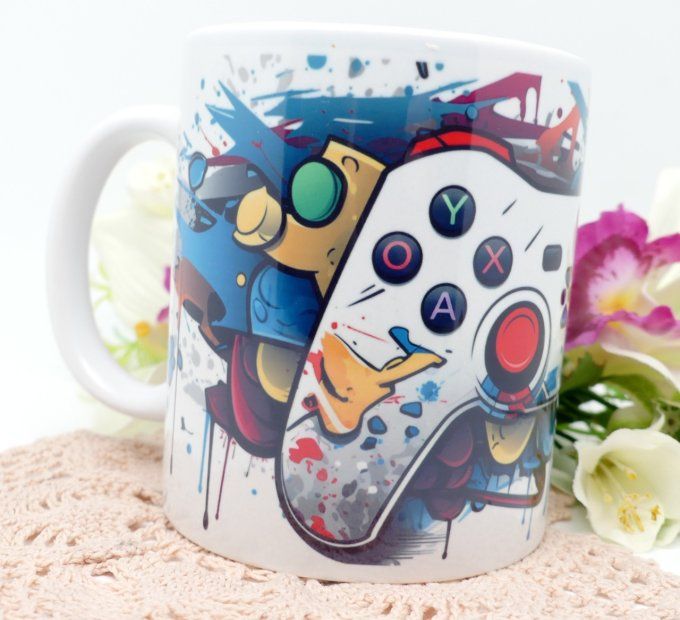 Mug manettes de consoles sur fond blanc