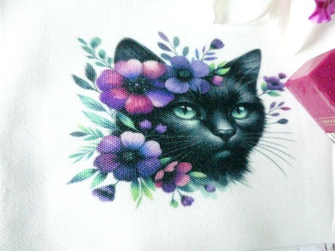 Trousse de toilette blanche chat noir et violet