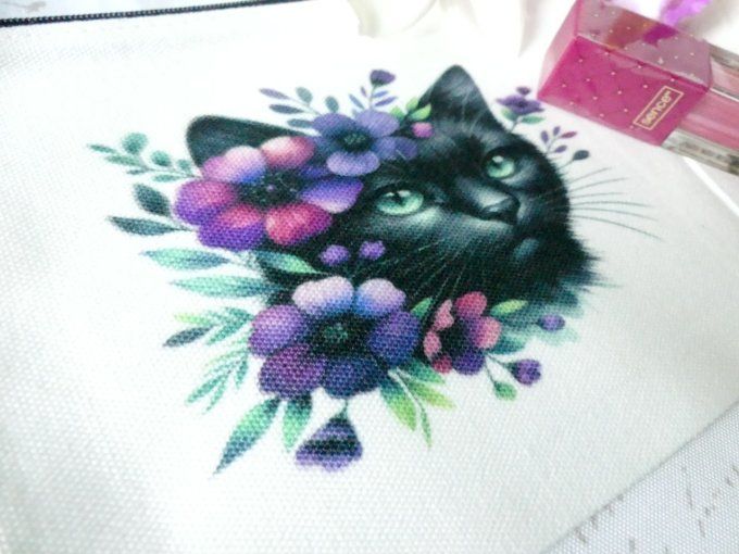 Trousse de toilette blanche chat noir et violet